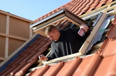 Pose de fenêtres de toit Velux à Château-Chalon
